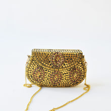 Carica l'immagine nel visualizzatore di Gallery, Clutch 3 metalli uovo