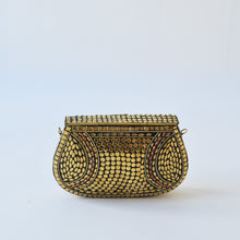 Carica l'immagine nel visualizzatore di Gallery, Clutch 3 metalli uovo