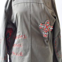 Carica l'immagine nel visualizzatore di Gallery, Giacca militare cucita pre loved Spring