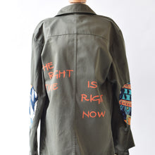 Carica l'immagine nel visualizzatore di Gallery, Giacca militare dipinta a mano pre loved Spring