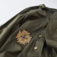 Carica l'immagine nel visualizzatore di Gallery, Giacca militare dipinta a mano pre loved Spring