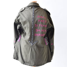 Carica l'immagine nel visualizzatore di Gallery, Giacca militare personalizzata pre loved Spring