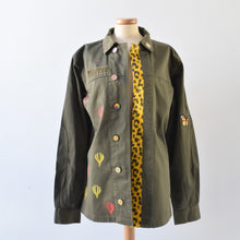 Carica l'immagine nel visualizzatore di Gallery, Giacca pre loved Winter bottoni