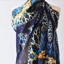 Load image into Gallery viewer, Silk and cotton pareo