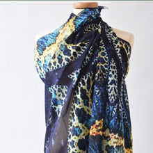 Load image into Gallery viewer, Silk and cotton pareo