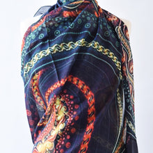 Load image into Gallery viewer, Silk and cotton pareo with shell