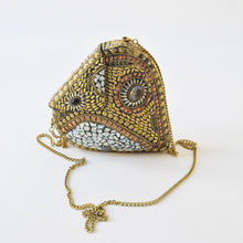Carica l'immagine nel visualizzatore di Gallery, Clutch Cuore metallo e madreperla