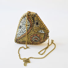 Carica l'immagine nel visualizzatore di Gallery, Clutch Cuore metallo e madreperla