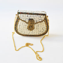 Carica l'immagine nel visualizzatore di Gallery, Clutch Mosaico bianco