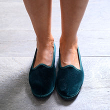 Carica l'immagine nel visualizzatore di Gallery, Scarpe Friulane petrolio