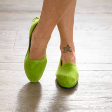 Carica l'immagine nel visualizzatore di Gallery, Scarpe Friulane Verde Acido