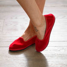 Carica l'immagine nel visualizzatore di Gallery, Scarpe Friulane Rubino