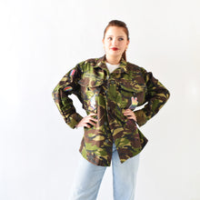 Carica l'immagine nel visualizzatore di Gallery, Giacca camouflage pre loved