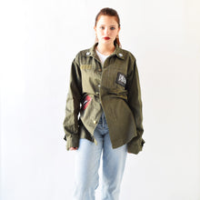 Carica l'immagine nel visualizzatore di Gallery, Giacca militare ricamata pre loved