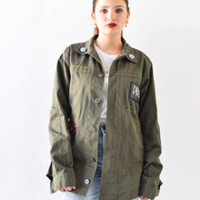 Carica l'immagine nel visualizzatore di Gallery, Giacca militare ricamata pre loved