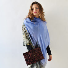 Carica l'immagine nel visualizzatore di Gallery, Sciarpa Madrid