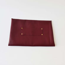 Carica l'immagine nel visualizzatore di Gallery, POCHETTE BURGUNDY
