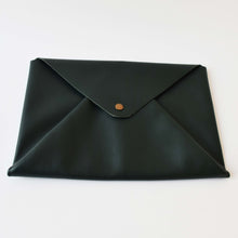 Carica l'immagine nel visualizzatore di Gallery, POCHETTE BUSTA VERDE