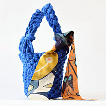 Load image into Gallery viewer, twilly cotone e borsa in macramé

