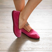 Load image into Gallery viewer, Antique pink Friulane shoes
