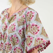 Load image into Gallery viewer, caftano in cotone indiano stampato a mano bianco e bordeaux
