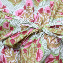 Load image into Gallery viewer, Hand-printed Indian cotton caftan in white and burgundy
