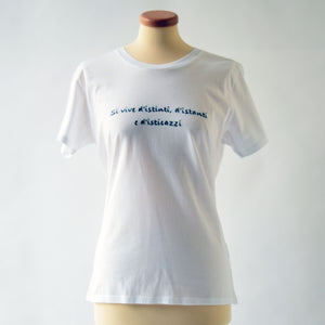 White t-shirt with embroidery - Si vive d'istinti ...