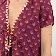Carica l&#39;immagine nel visualizzatore di Gallery, Vestito estivo in cotone indiano stampato a mano bordeaux
